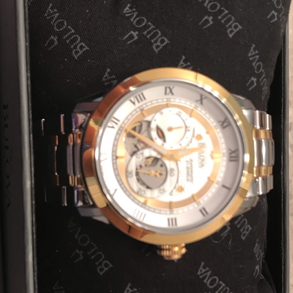 Bulova Open Heart Automatic - Picture 2 of 5